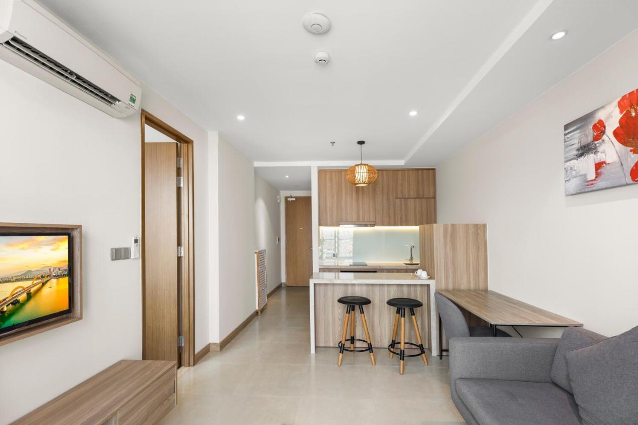 Moon Hotel And Apartment Da Nang Esterno foto
