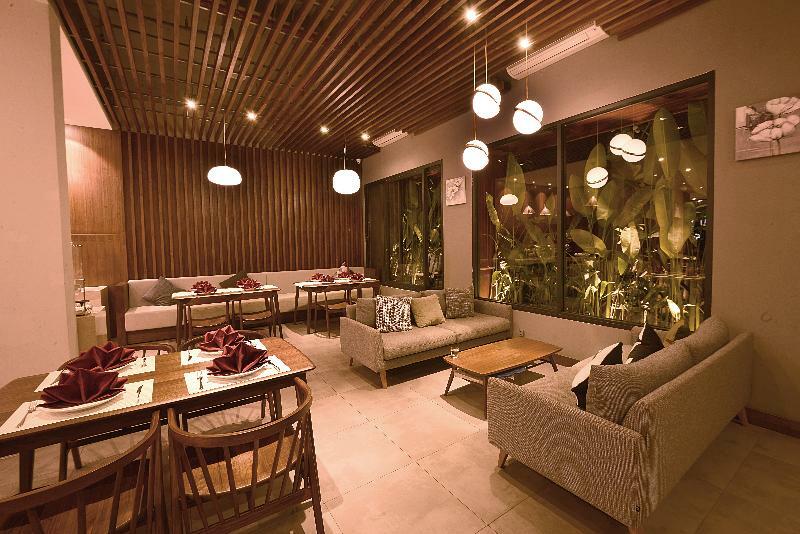 Moon Hotel And Apartment Da Nang Esterno foto